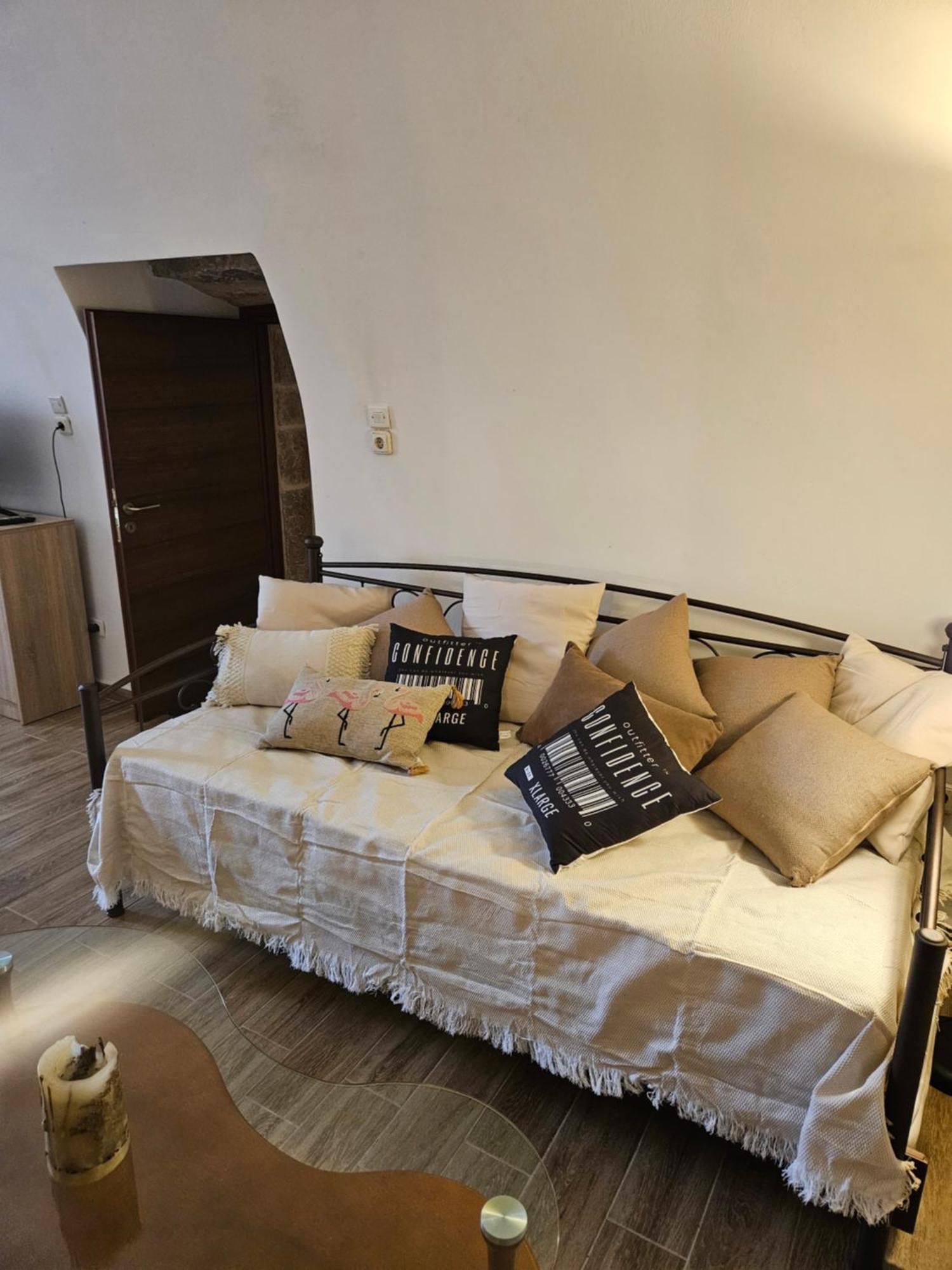 Appartement Kamares Stone House 1 à Álika Extérieur photo