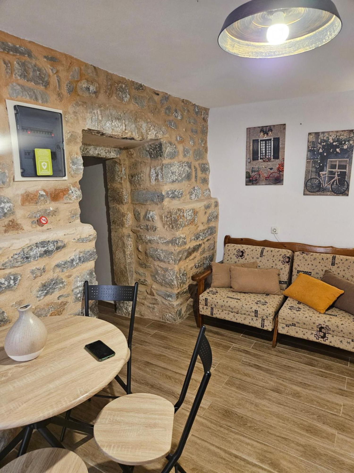 Appartement Kamares Stone House 1 à Álika Extérieur photo